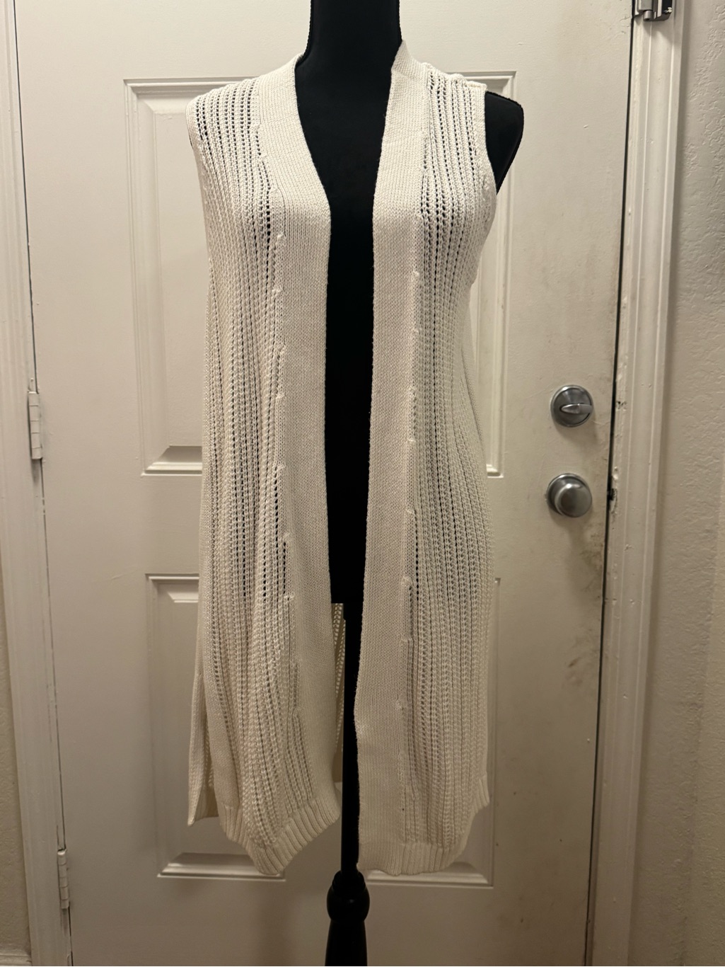Gap Cream Cable Knit Sleeveless Vest 0198